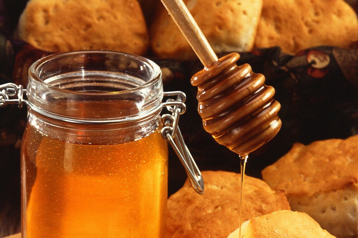 Mike's Hot Honey Finishing Drizzle